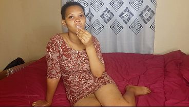 Milf mom masturbate her perfect pussy